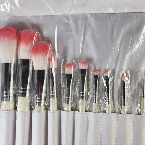 Mica Beauty Cosmetics 10 piece makeup brush set NWT and in sealed box - Picture 4 of 6